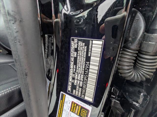 Used 2023 Mercedes-Benz GLC 300 4MATIC Coupe image 24