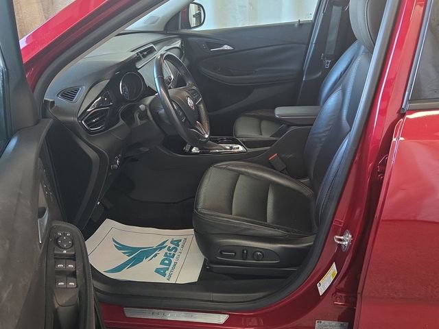 Used 2021 Buick Encore GX Essence w/ Sport Touring Package FWD image 4