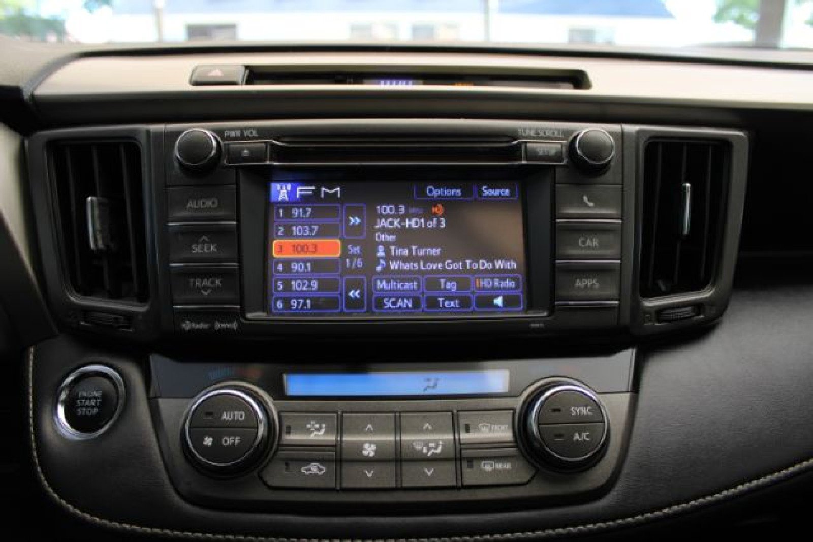 Used 2013 Toyota RAV4 Limited image 16