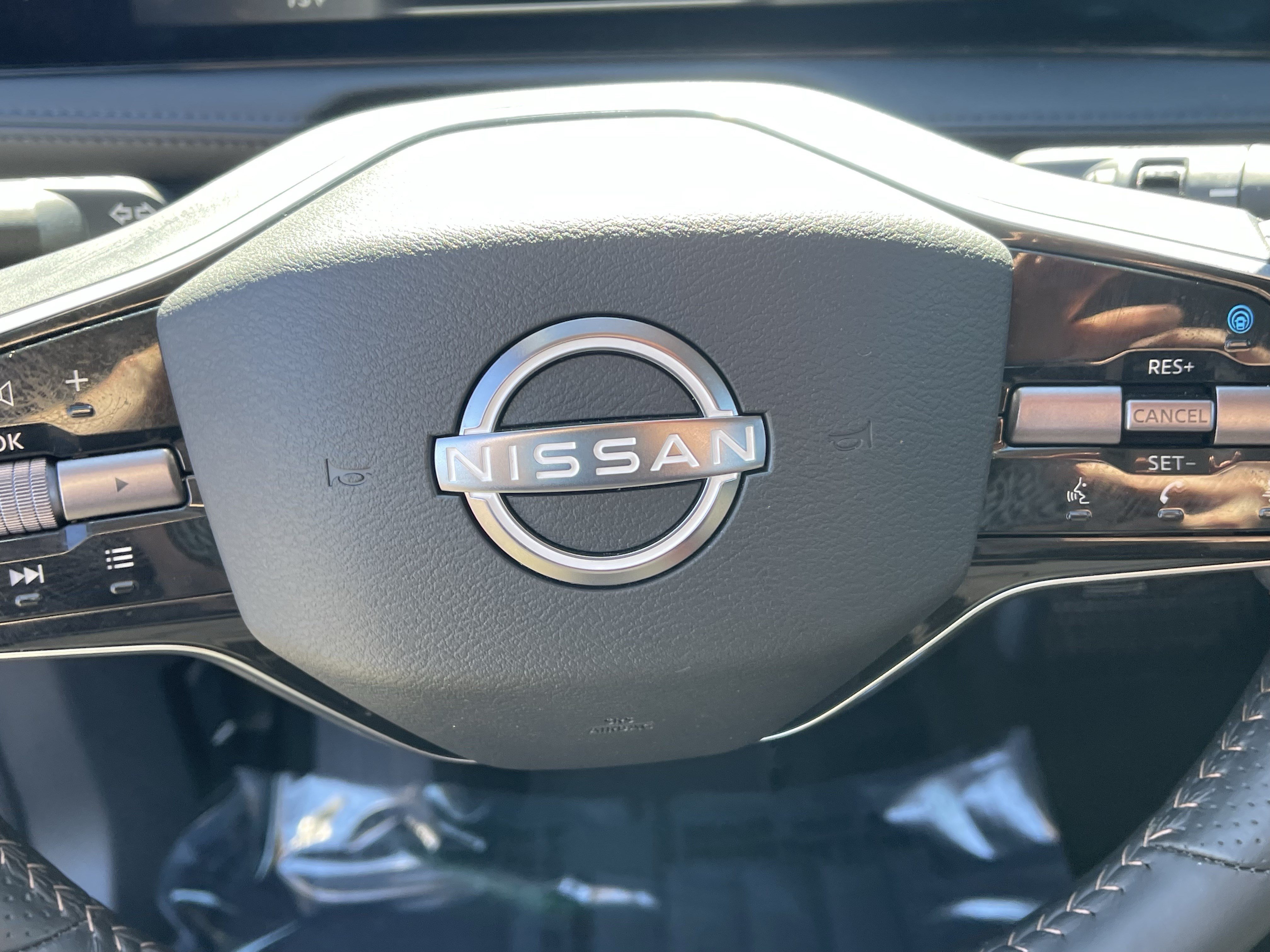 Used 2024 Nissan Ariya FWD image 20