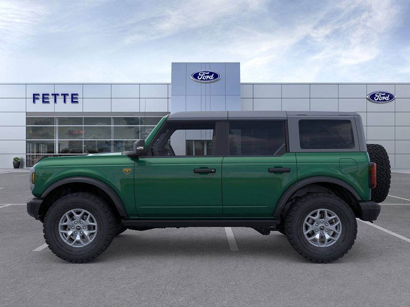 New 2025 Ford Bronco Badlands image 3