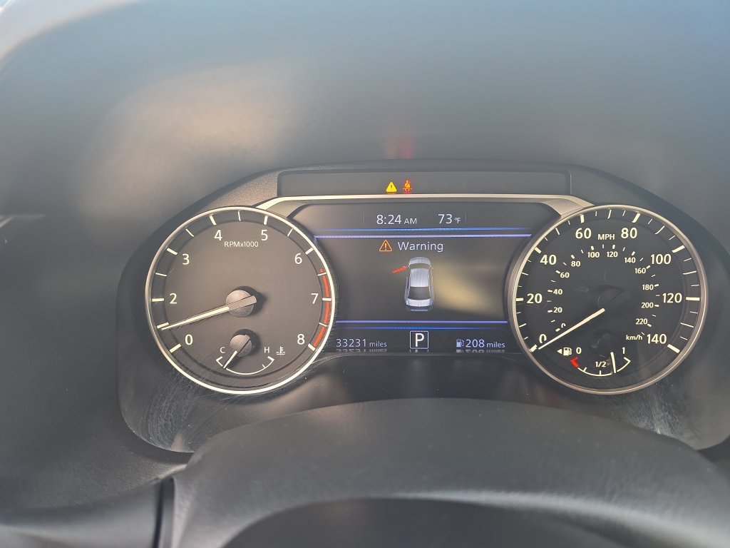Used 2025 Nissan Altima 2.5 SV FWD image 14