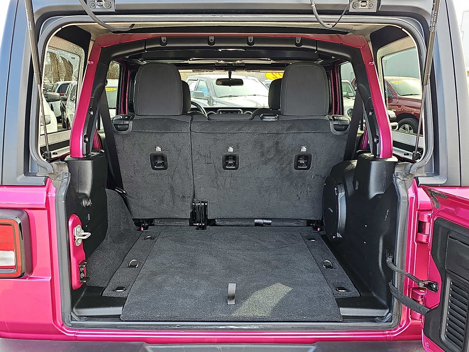 Used 2022 Jeep Wrangler Unlimited Sport image 28