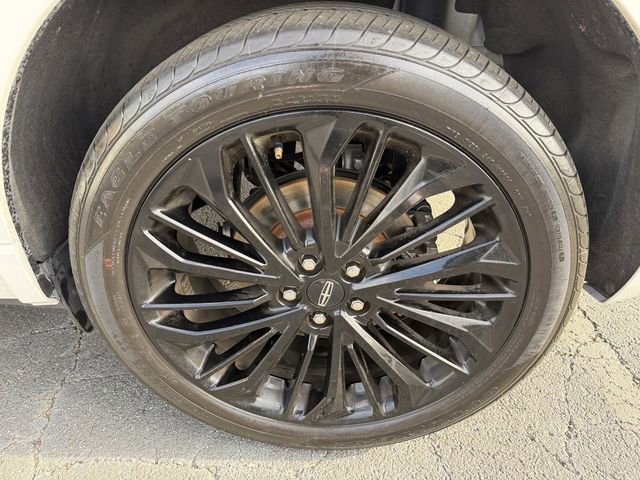 Used 2023 Lincoln Corsair Reserve w/ Jet Appearance Package image 46