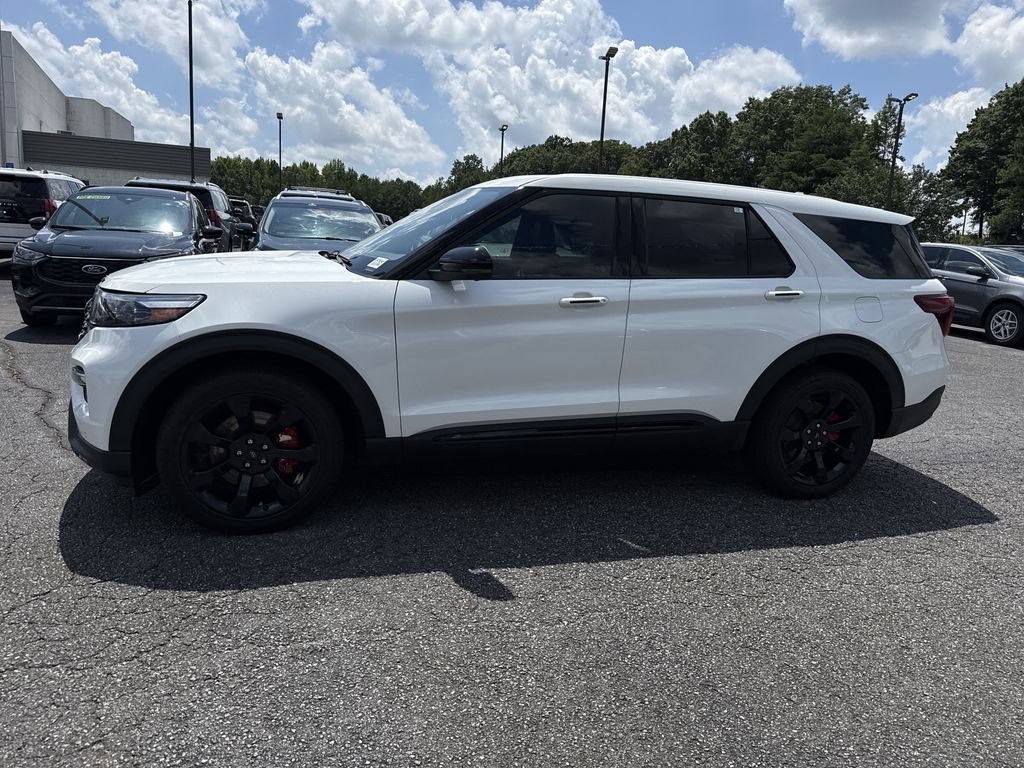Used 2022 Ford Explorer ST w/ Equipment Group 401A AWD/4WD image 4