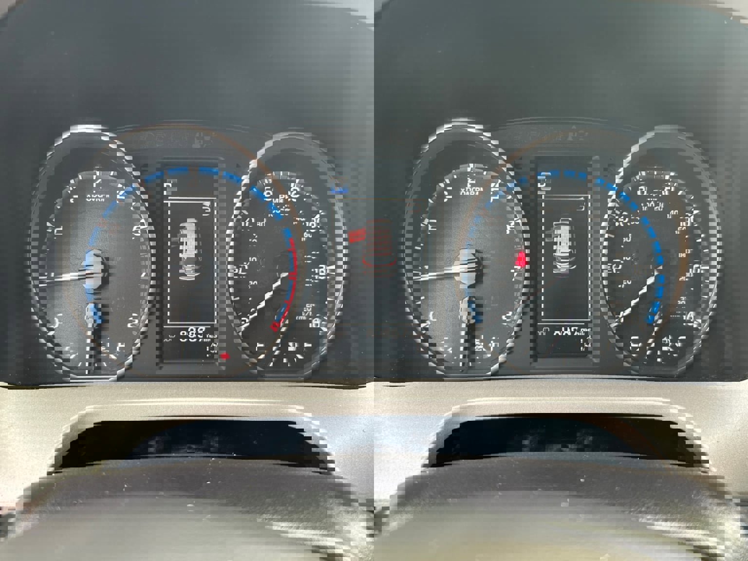 Used 2018 Toyota RAV4 XLE w/ Plus Extra Value Package image 14