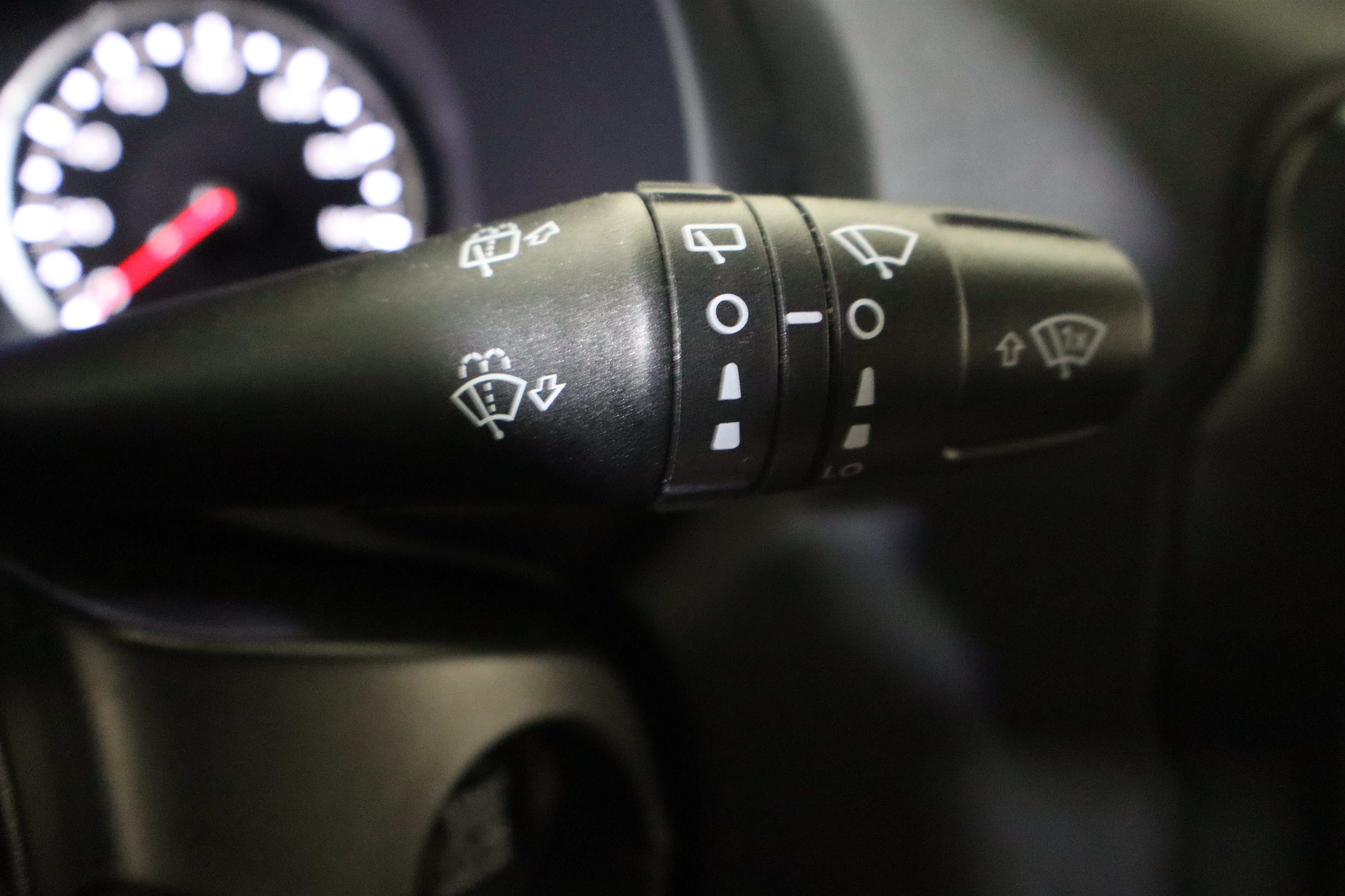 Used 2020 Jeep Renegade Altitude AWD/4WD image 28
