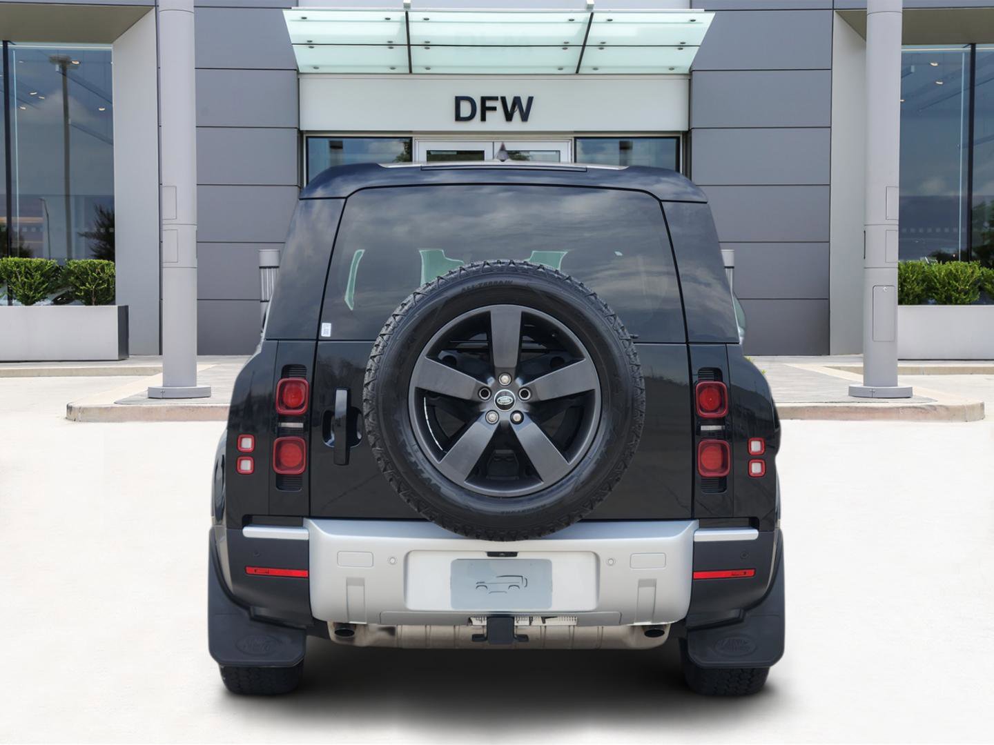 Certified 2024 Land Rover Defender 130 S image 6