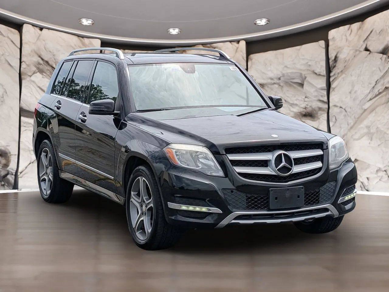 Used 2014 Mercedes-Benz GLK 250 BlueTEC 4MATIC image 16