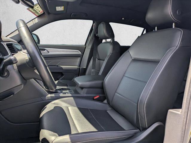 Used 2021 Volkswagen Atlas Cross Sport SE w/ Panoramic Sunroof Package FWD image 16