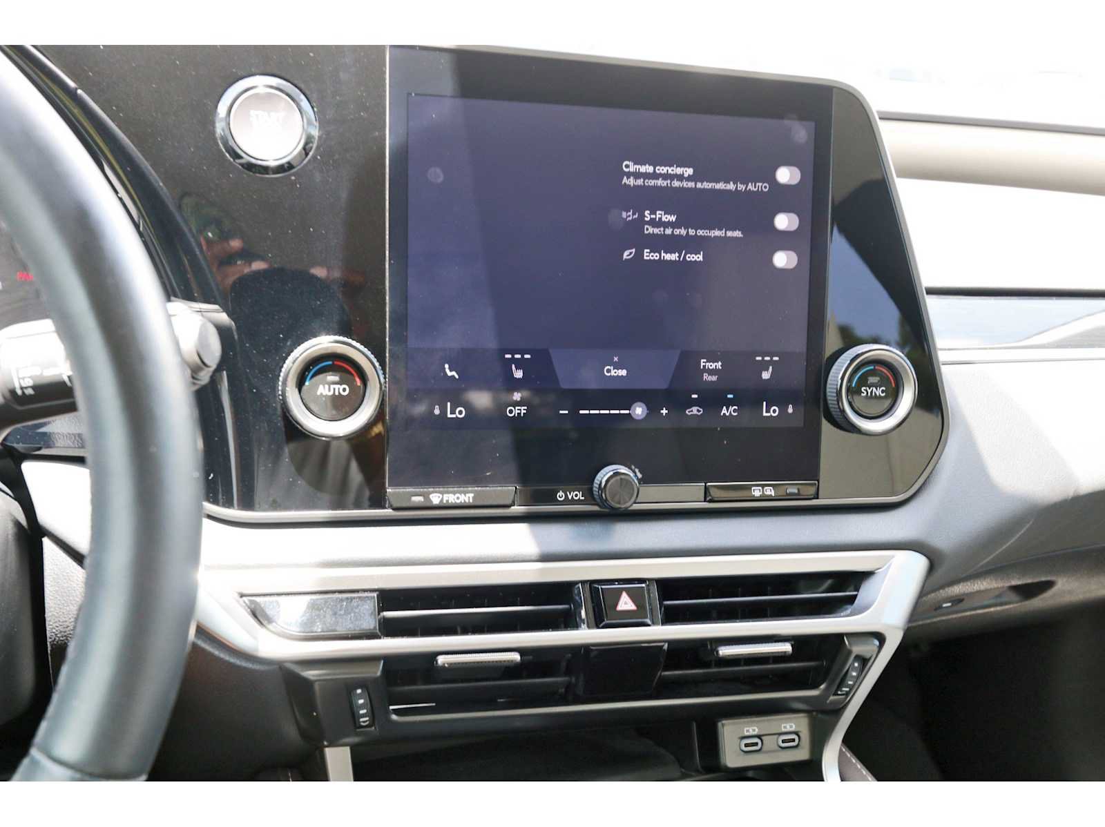 Used 2024 Lexus RX 350 FWD w/ Technology Package image 24