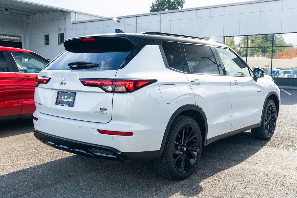 New 2025 Mitsubishi Outlander SEL Black Edition image 6