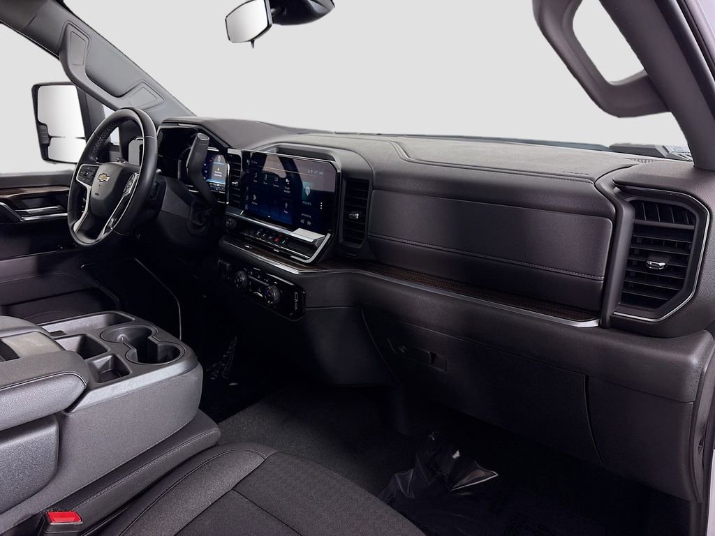 Certified 2024 Chevrolet Silverado 2500 LT image 32