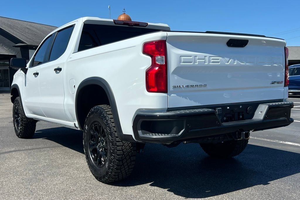 Used 2023 Chevrolet Silverado 1500 ZR2 w/ Technology Package image 9