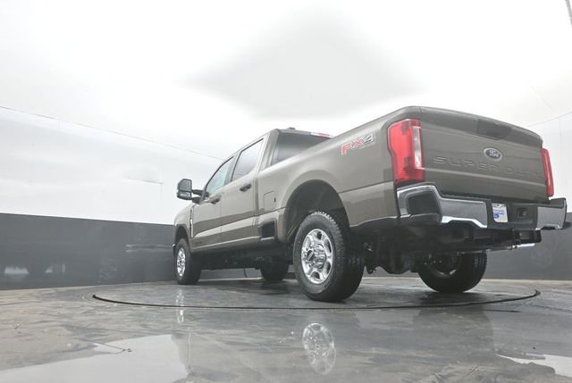 New 2026 Ford F350 4x4 Crew Cab Super Duty image 35