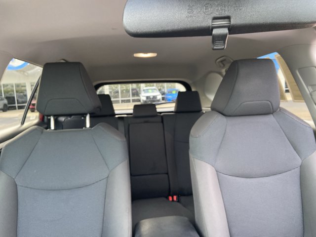 Used 2023 Toyota RAV4 LE AWD/4WD image 19