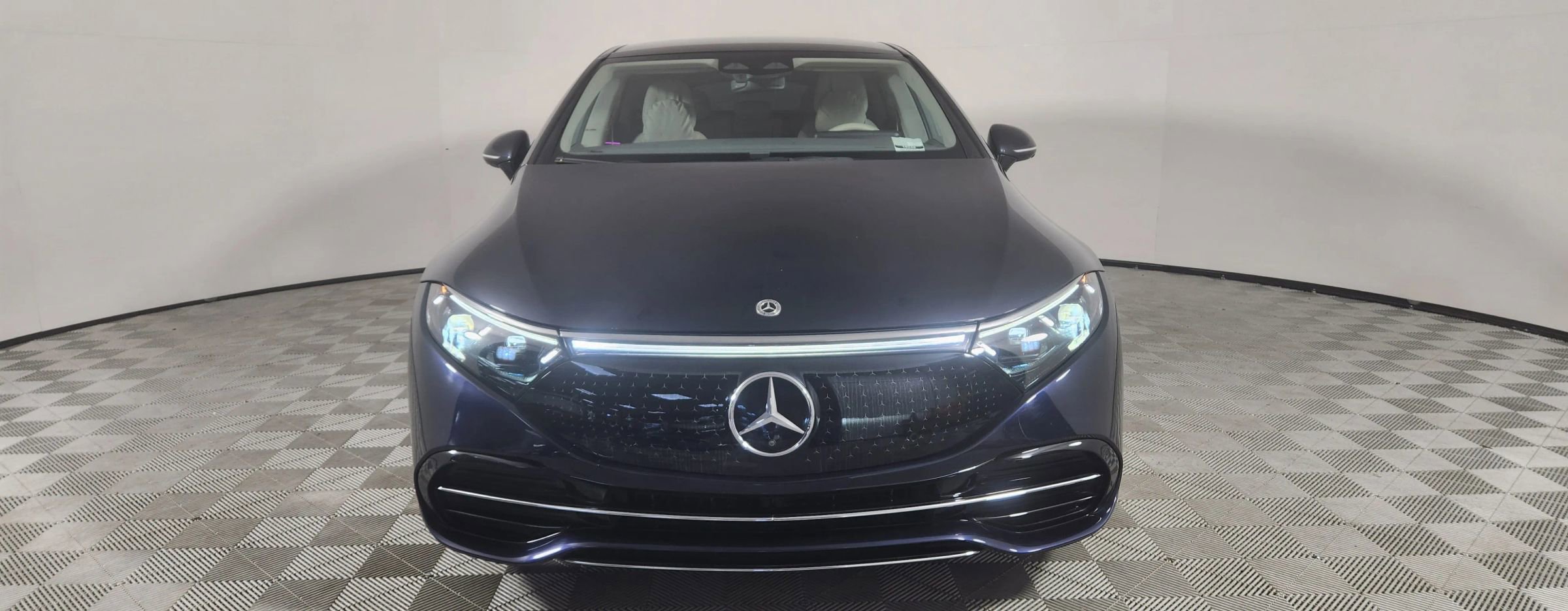 Used 2022 Mercedes-Benz EQS 450+ Sedan image 3