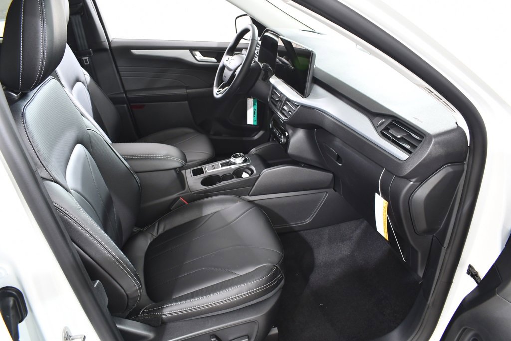 New 2026 Ford Escape SE w/ PHEV Premium Package image 10