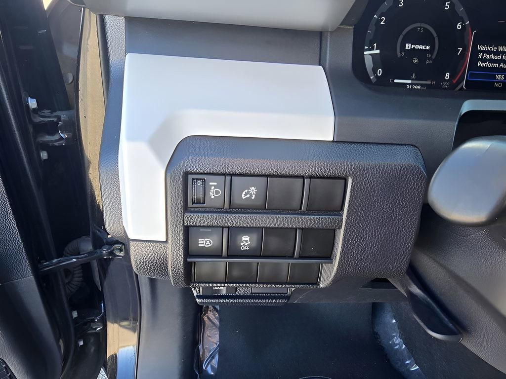 Used 2024 Toyota Tacoma TRD Off-Road image 19