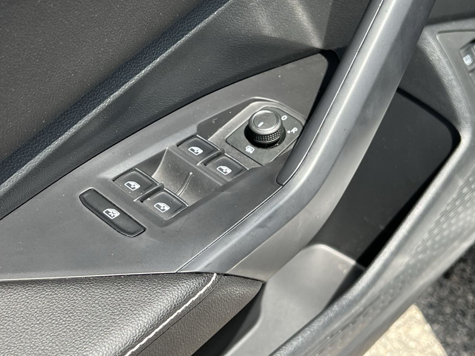 Used 2023 Volkswagen Jetta Sport FWD image 12