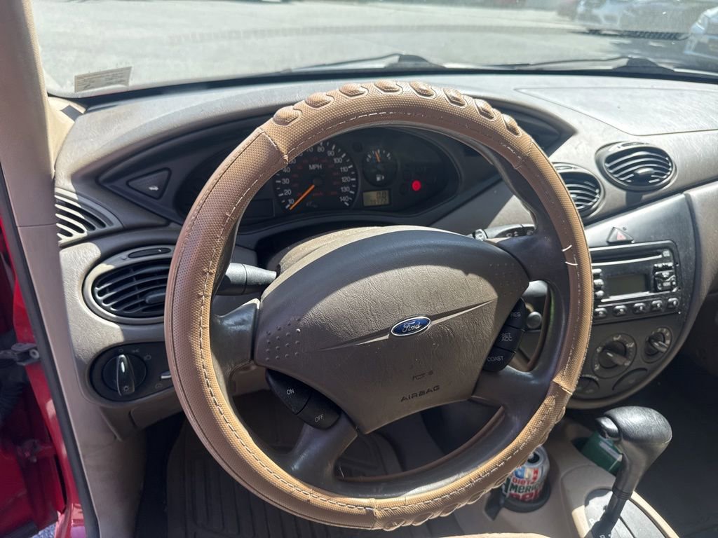 Used 2001 Ford Focus SE FWD image 13