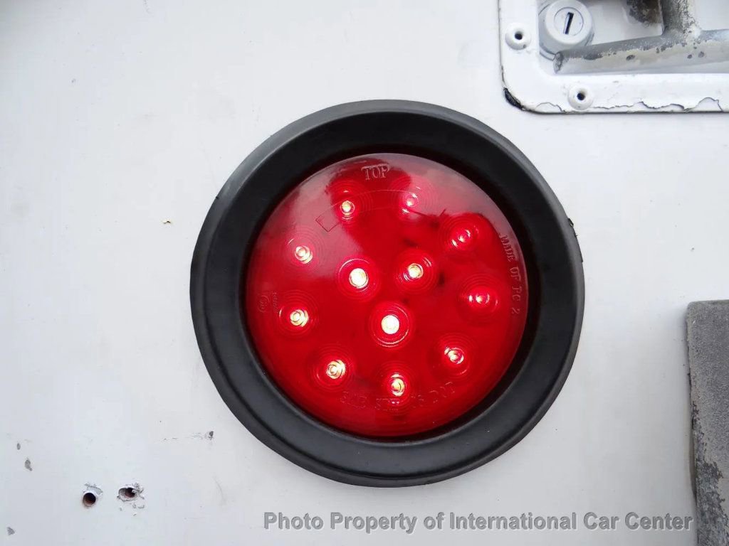 Used 2004 Ford F350 2WD Regular Cab Super Duty image 13