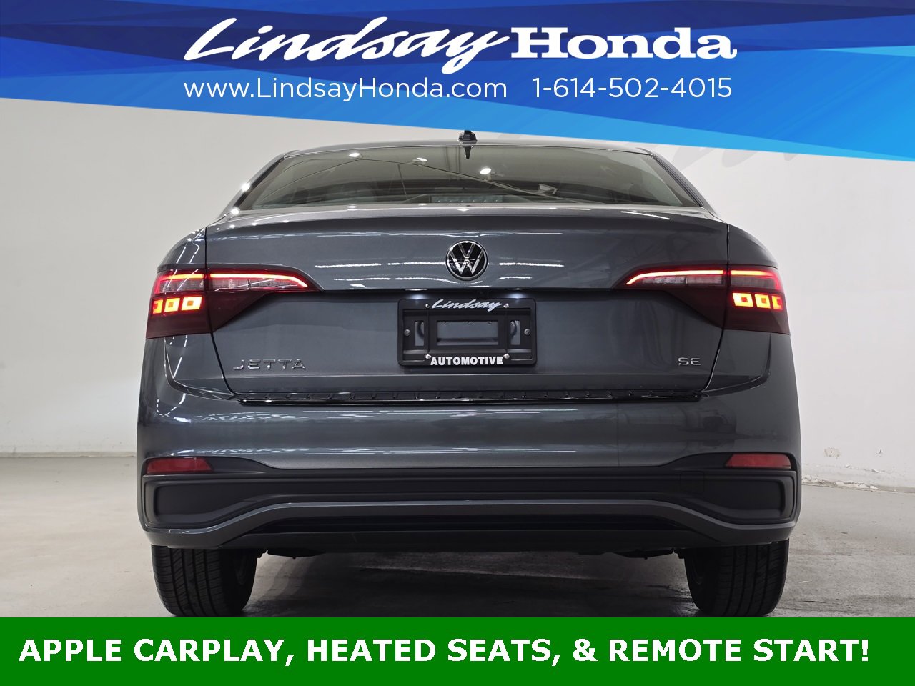 Used 2023 Volkswagen Jetta SE w/ Panoramic Sunroof Package image 5