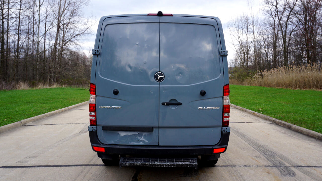 Used 2016 Mercedes-Benz Sprinter 2500 image 4