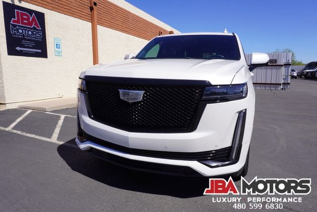 Used 2021 Cadillac Escalade Sport Platinum w/ LPO, ONYX Package image 39