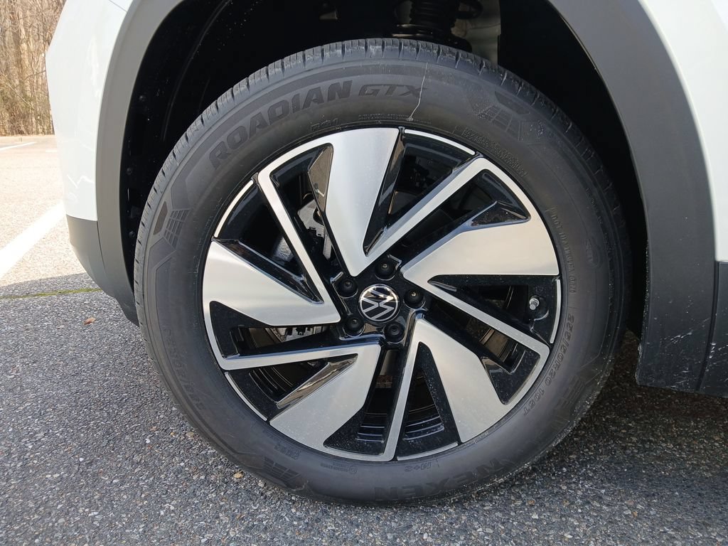 New 2026 Volkswagen Atlas SE FWD image 26