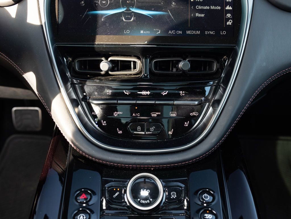 Used 2024 Aston Martin DBX 707 image 37