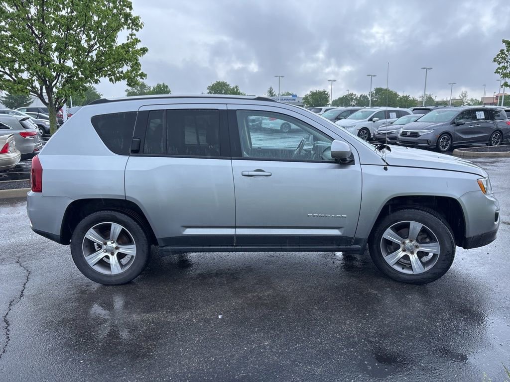 Used 2017 Jeep Compass High Altitude AWD/4WD image 13