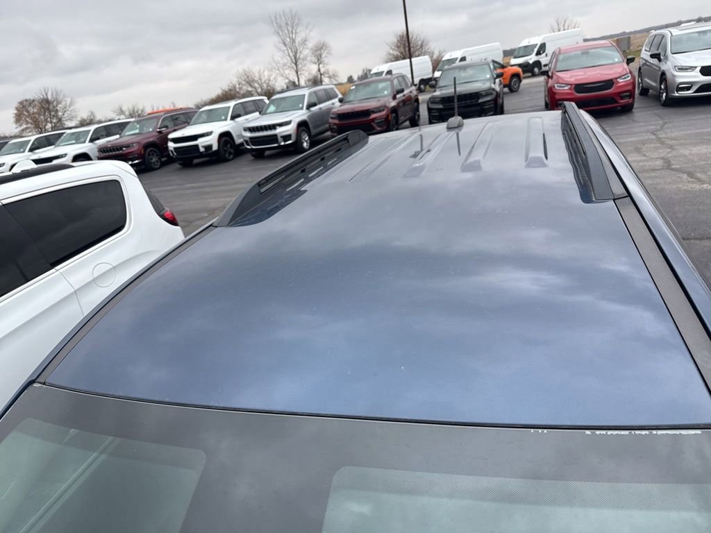 Used 2017 Chevrolet Equinox LT w/ Convenience Package image 39