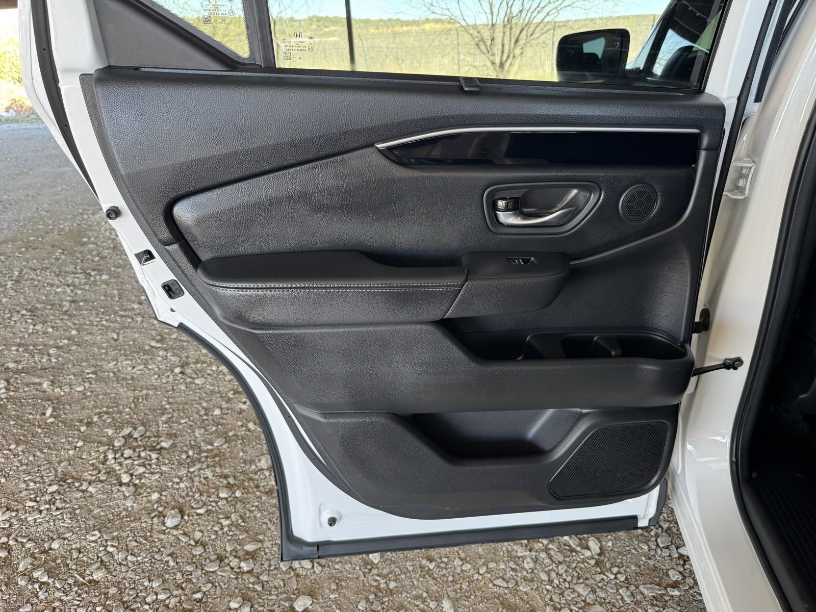 Used 2025 Honda Pilot Touring image 27