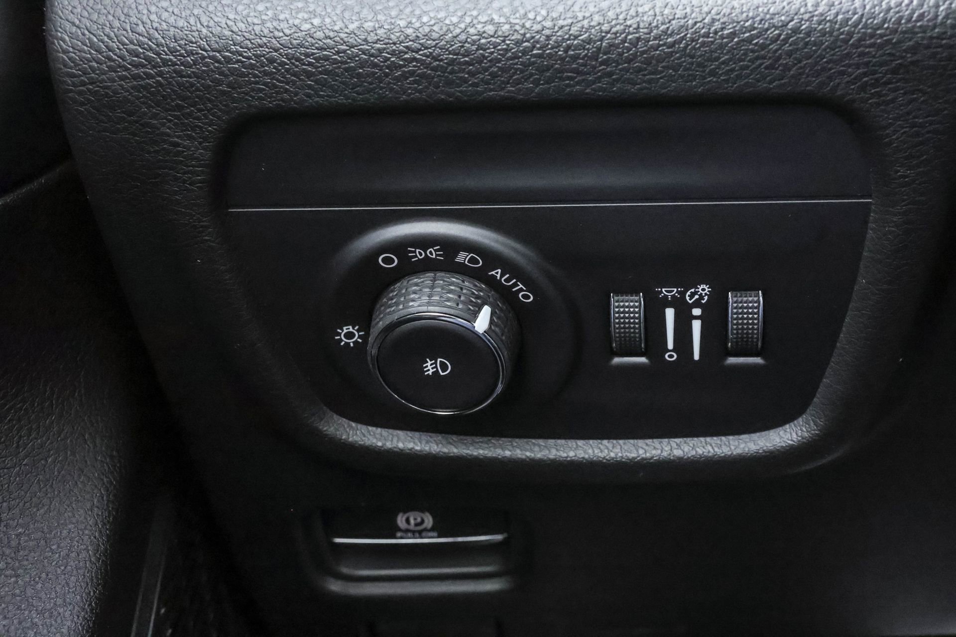 New 2025 Jeep Grand Cherokee Limited w/ Luxury Tech Group II image 27