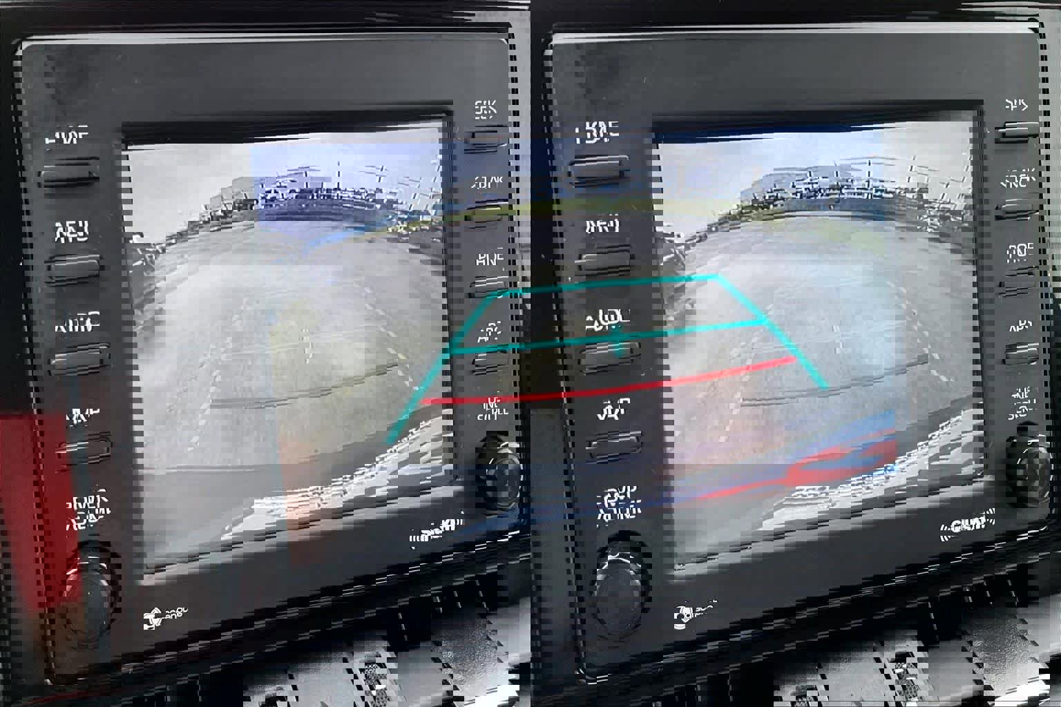 Used 2021 Toyota RAV4 XLE Premium image 24