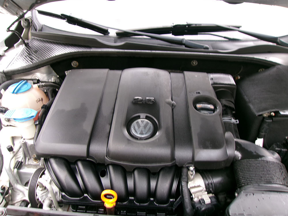 Used 2013 Volkswagen Passat 2.5 SE FWD image 9