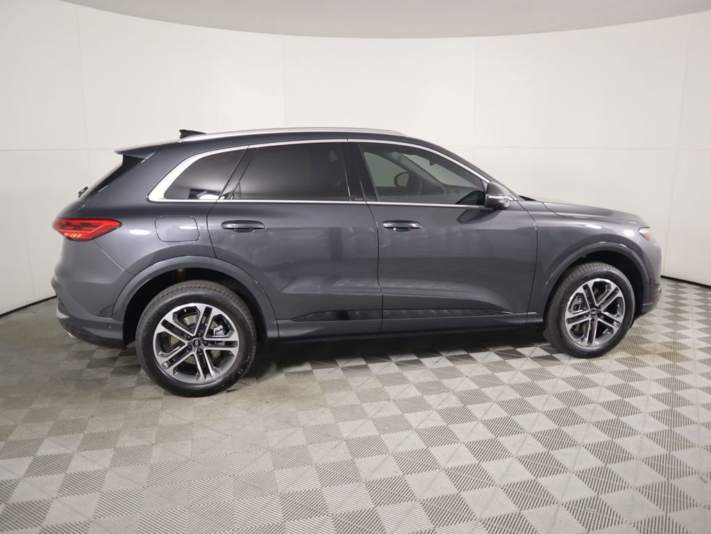 Used 2025 Audi Q5 Premium w/ Premium Plus AWD/4WD image 5