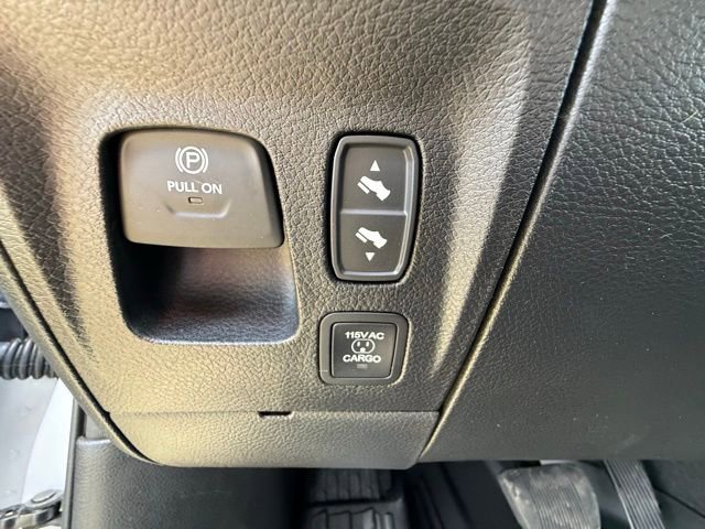 New 2026 RAM 1500 4x4 Crew Cab image 32