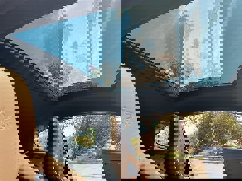 Used 2017 Jaguar F-TYPE R image 30