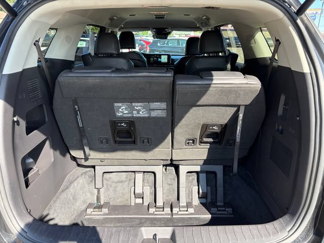Certified 2024 Kia Carnival EX FWD image 24