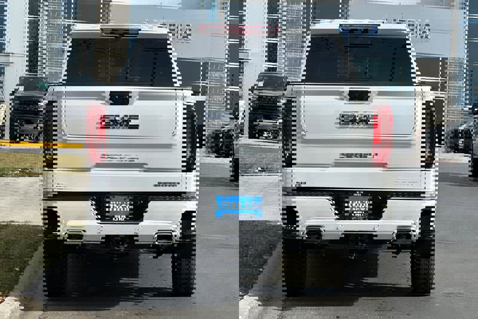 Used 2024 GMC Sierra 1500 Denali Ultimate image 7