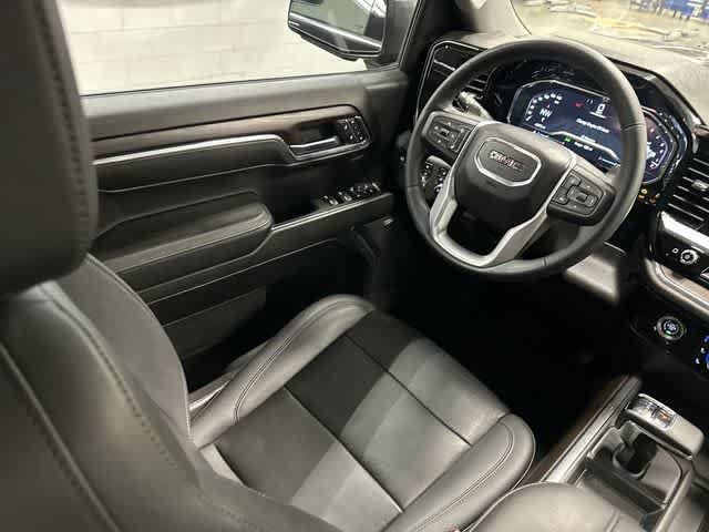 Used 2023 GMC Sierra 1500 SLT AWD/4WD image 12
