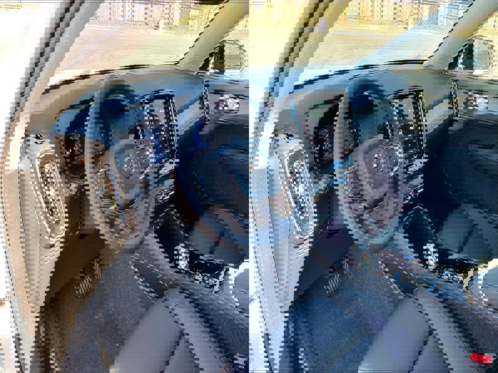 New 2026 Volvo XC40 B5 Plus w/ Protection Package Premier image 8