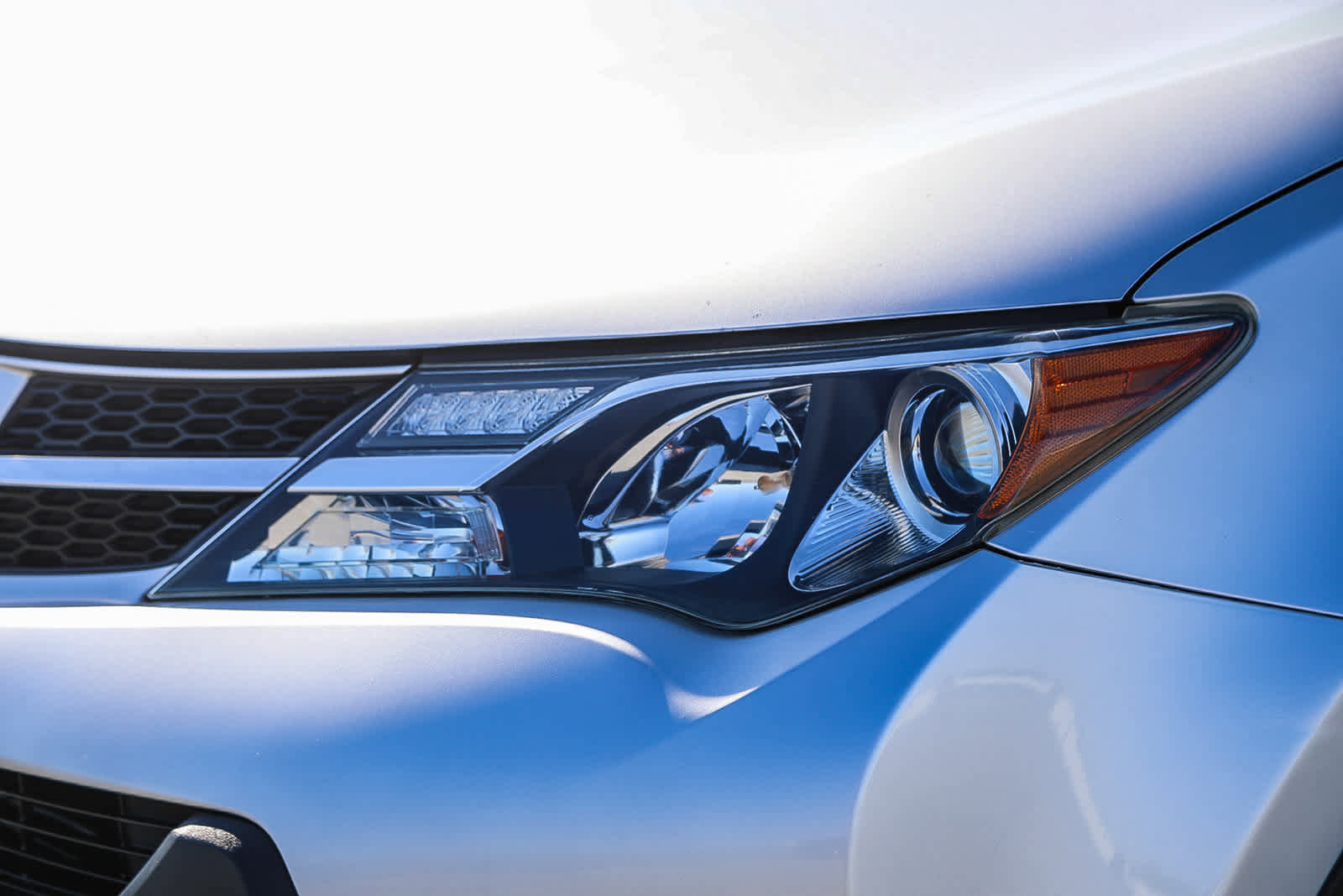 Used 2013 Toyota RAV4 Limited image 8