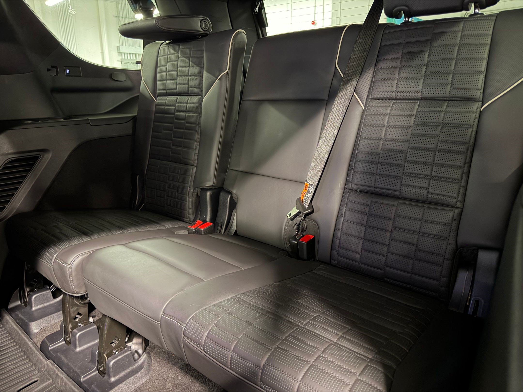 Certified 2025 Cadillac Escalade Sport Platinum w/ LPO, ONYX Package AWD/4WD image 51