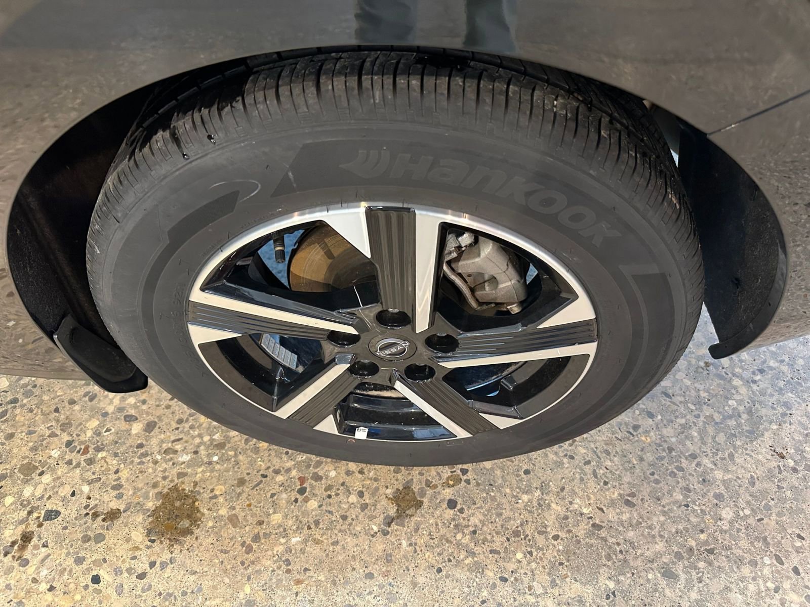 Used 2025 Nissan Sentra SV image 29