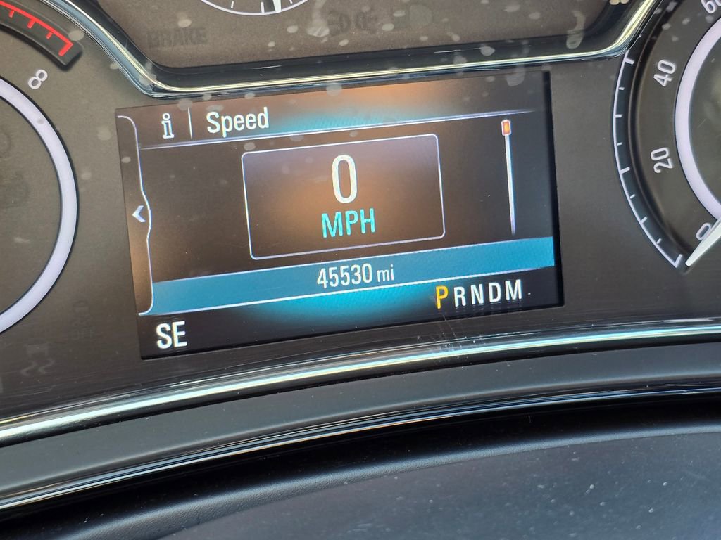 Used 2017 Buick Regal Sport Touring image 27