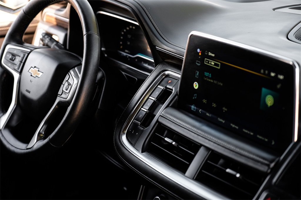 Used 2022 Chevrolet Suburban Premier image 20