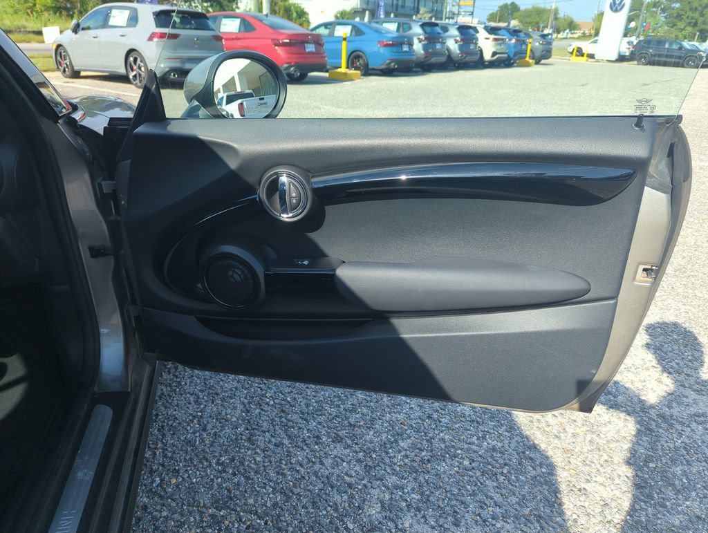 Used 2019 MINI Cooper Convertible FWD image 23